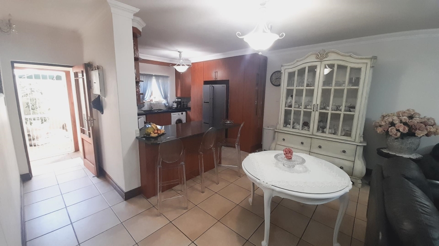 2 Bedroom Property for Sale in Melodie North West